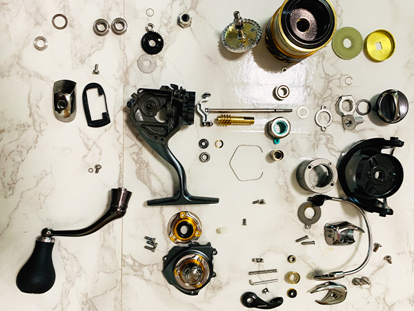 リールのパーツをグリス、オイルアップ